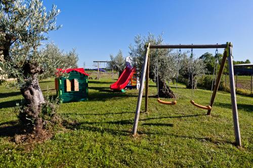 Herní místnost nebo prostor pro děti v ubytování Agriturismo Olistella