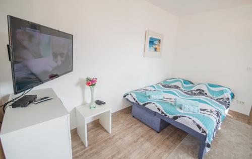 Gallery image of Queen Teuta - Sea View - Private Parking & Garden - BBQ Grill in Risan