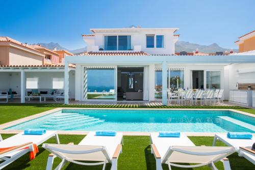 VALENTINA OCEAN View HEATED POOL