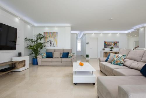 VILLA VALENTINA OCEAN VIEW HEATED Pool