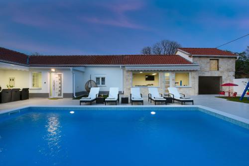 Villa Mare - with HEATED POOL – Photos 2