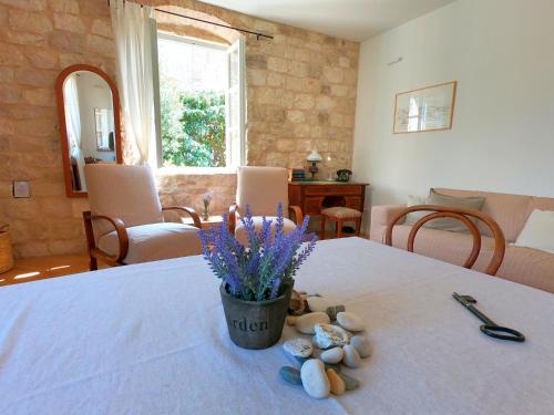 Historic Piazza House & Romantic Hidden Garden