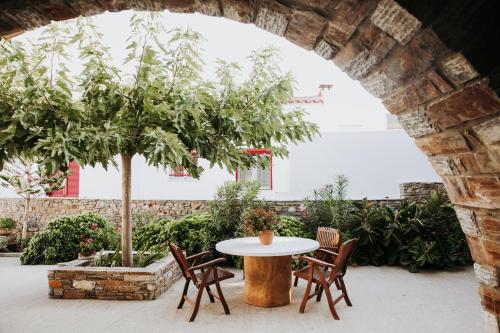 Gallery image of Augustis Suites in Órmos