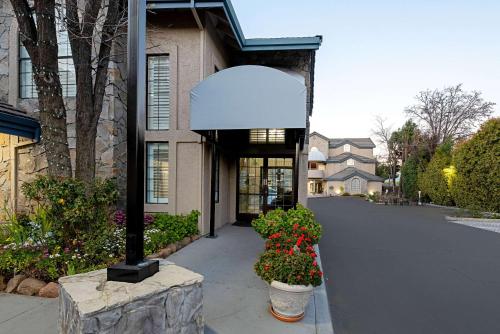 Gallery image of Clarion Inn Silicon Valley in San Jose