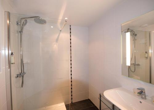 Best Western Premier Le Patio des Artistes Wellness Jacuzzi photo 80