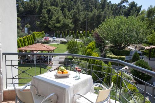 Balkoni atau teres di SUN RESIDENCE Exclusive Seaside Suites