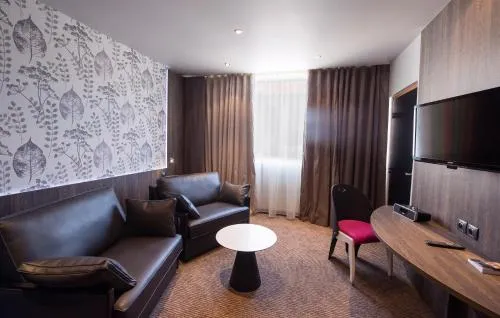 Best Western Premier Le Patio des Artistes Wellness Jacuzzi photo 30