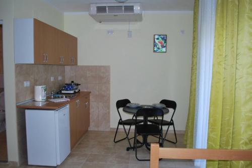 Foto de la galería de Prenoćište Leona en Veliko Gradište