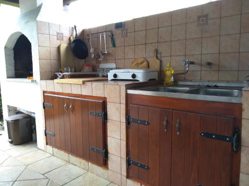 Dapur atau dapur kecil di Holiday Home Willy