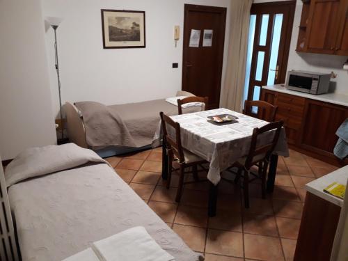 Kuchyň nebo kuchyňský kout v ubytování Villa Ma.Ja.
