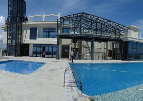 Πισίνα στο ή κοντά στο Nyali Golf View Residence