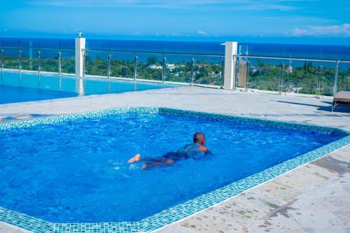 Πισίνα στο ή κοντά στο Nyali Golf View Residence