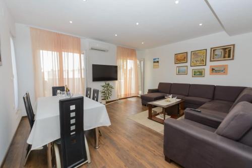 apartment by the sea and beach with roof terrace