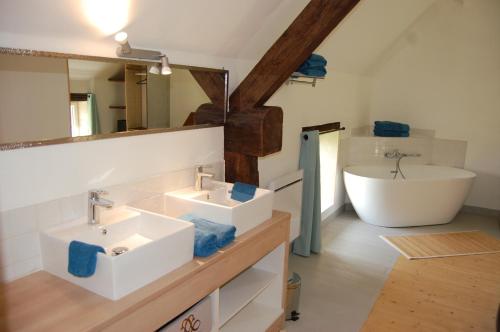 Koupelna v ubytování Gite du chateau