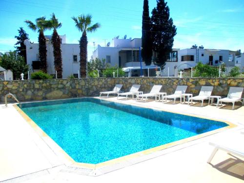 Bazén v ubytování Canna Garden Hotel - Adult Only nebo v jeho okolí