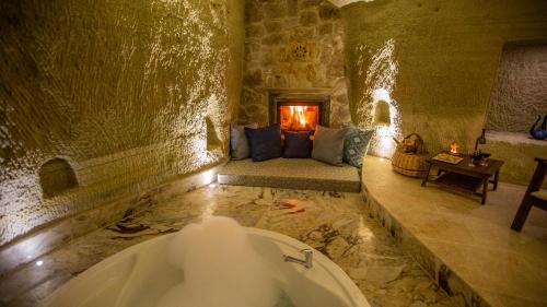 格雷梅的住宿－Azure Cave Suites - Cappadocia，相簿中的一張相片