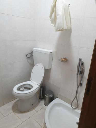 Bilik mandi di Residencial Mira Rio