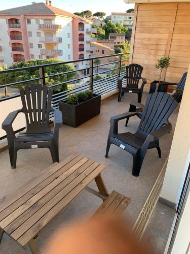Balkoni atau teres di Appartement 4 chambres LE BAIA