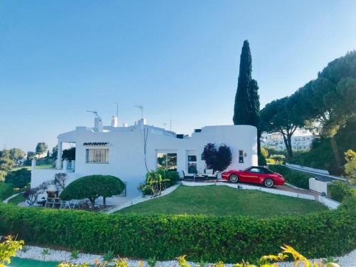 Amazing & luxurious Golf,Sea,Lake,Mountain view villa in Puerto Banus