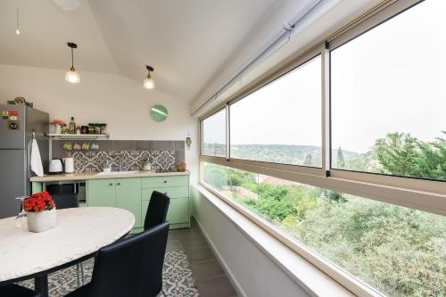 兹奇隆亚科夫Homey suite in Zichron Yaakov的相册照片