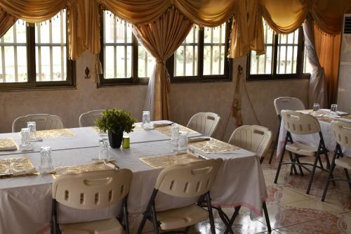 Restaurace v ubytování Meka Hotel