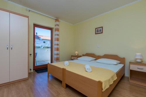 Milos Apartment