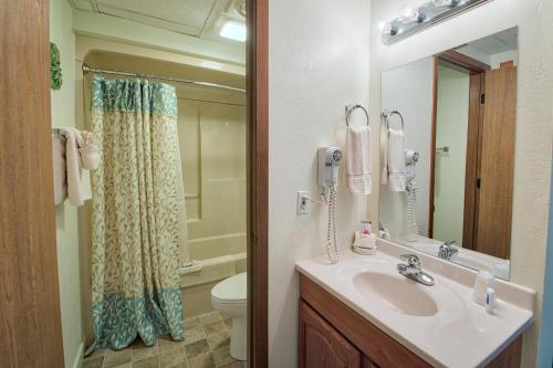 Ein Badezimmer in der Unterkunft Ephraim Motel