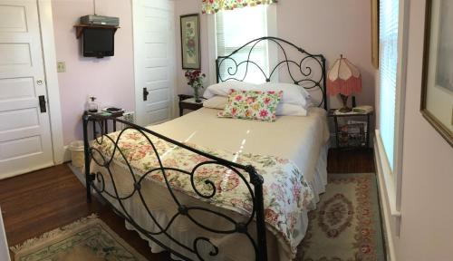 Manheim Manor Bed & Breakfast – Photos 4