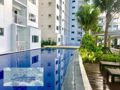 Kolam renang di atau dekat dengan Santiorini at Shore Residences