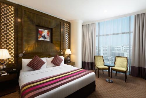 Landmark Premier Hotel Image