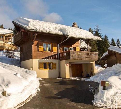 Gallery image of Chalet Le Renard Du Lac in Les Gets