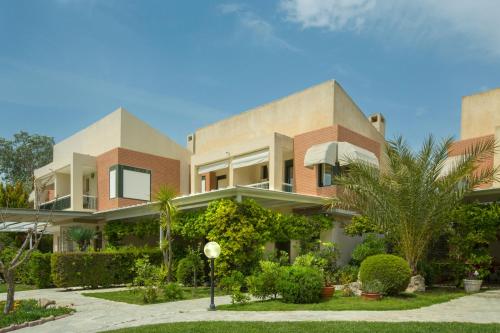 Villa Dihtia on the sea