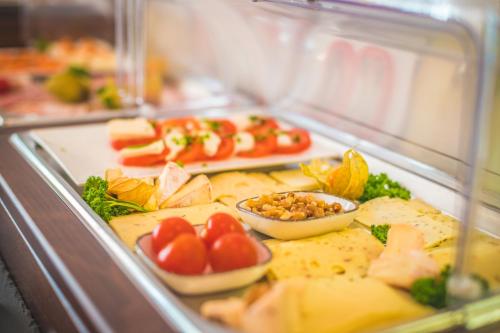 Jídlo v hotelu nebo okolí