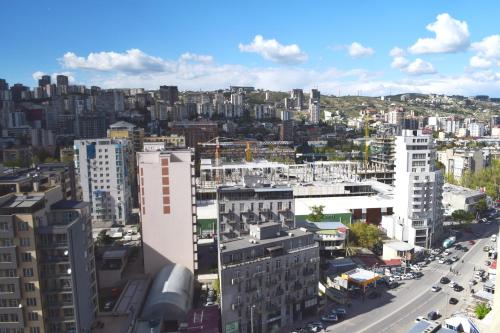 Ein allgemeiner Blick auf Tiflis oder ein Stadtblick von der Ferienwohnung aus