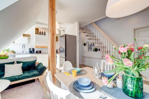 Χώρος καθιστικού στο HM-Family-Apartment by Eve