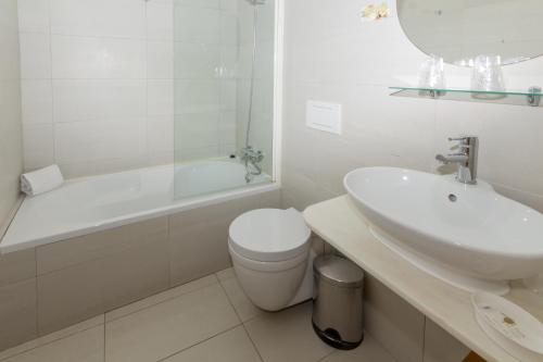 Ένα μπάνιο στο Mareta View - Boutique Bed & Breakfast