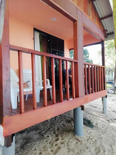 Balcon ou terrasse dans l'établissement Permata Beach Chalet