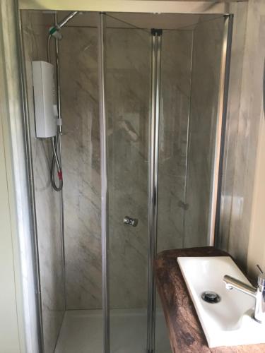 Ένα μπάνιο στο Willowbank shepherds hut
