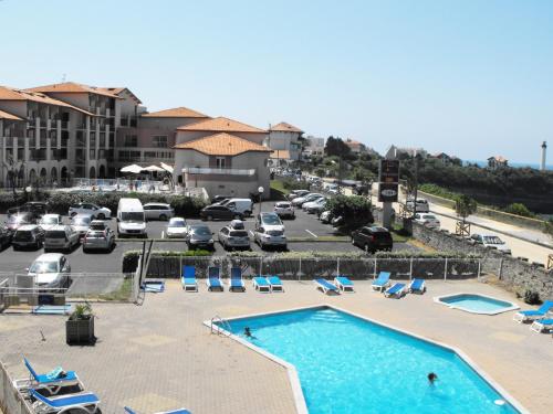 Piscine de l'établissement Mer et Golf ou située à proximité