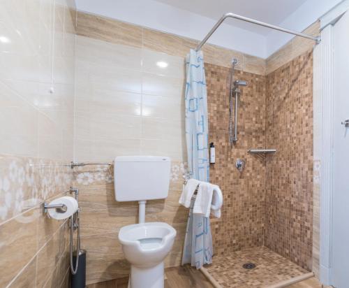 A bathroom at Villa Marra