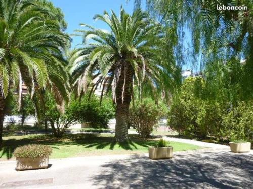 T1 résidence privée bien situé,piscine,tennis,parking