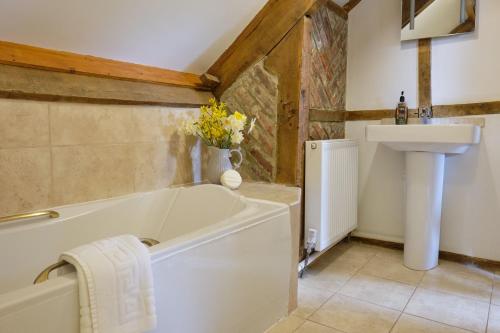 Gallery image of Middlewick Holiday Cottages in Glastonbury