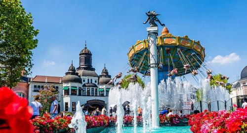 The swimming pool at or close to Luxury flat between Cologne and Bonn and Phantasialand Bruhl