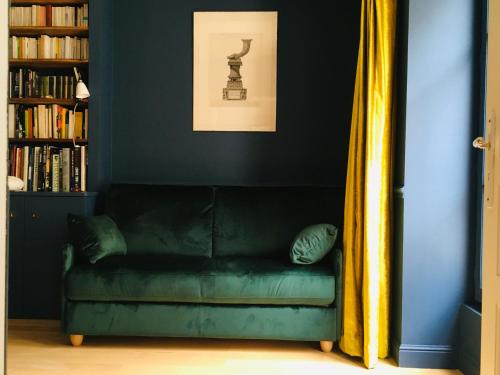 Elegant and cosy flat near Montmartre