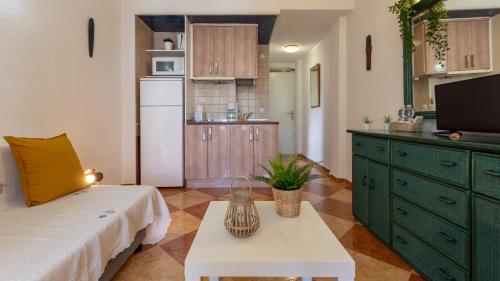797 Holiday Rentals- Estudio Benalmadena cerca de la Playa y ...