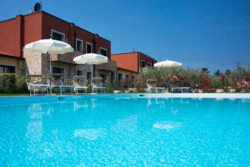 The swimming pool at or close to Bardolino Ferienwohnungen