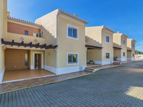 Bygningen som feriehuset ligger i