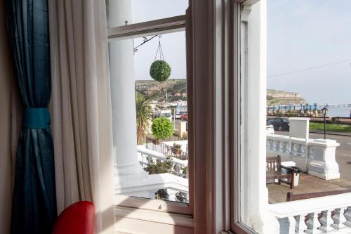 Un balcón o terraza en Iris Hotel Llandudno