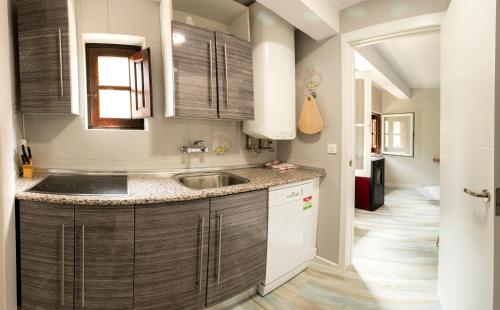 A kitchen or kitchenette at Apartamento La Campanina