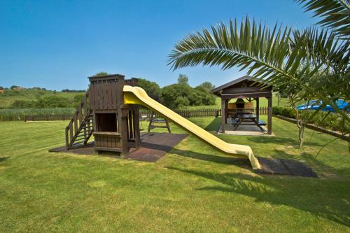 Zona de juegos infantil en Hospedaje Granada